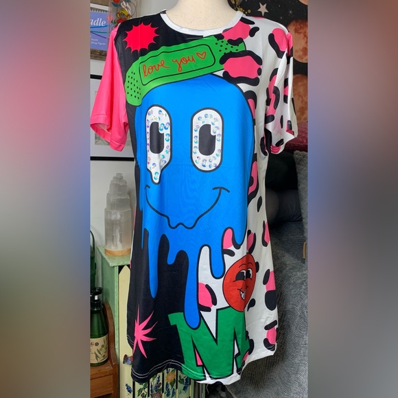 3/$20 Women’s Colorful Graphic Short Sleeve Mini Dress / Tunic Shirt MEDIUM NWT - Picture 3 of 10